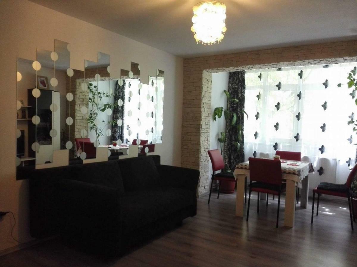 Apartament Ela Elegance Orşova Exterior foto